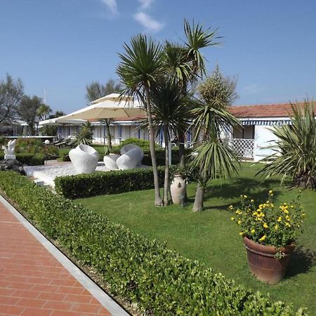 Bed And Breakfast Bagno Venezia Marina Di Carrara Luaran gambar