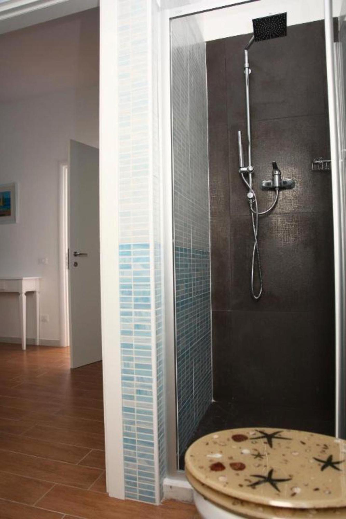 Bed And Breakfast Bagno Venezia Marina Di Carrara Luaran gambar