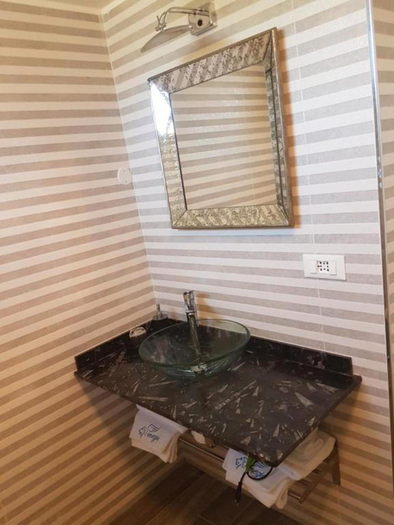 Bed And Breakfast Bagno Venezia Marina Di Carrara Luaran gambar